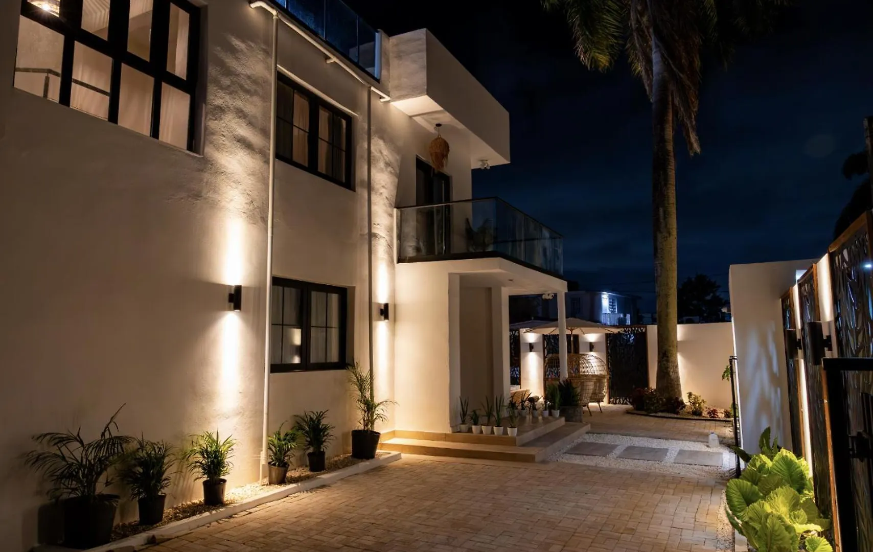 Ocean Park Beach Club - Property Takeover contacts