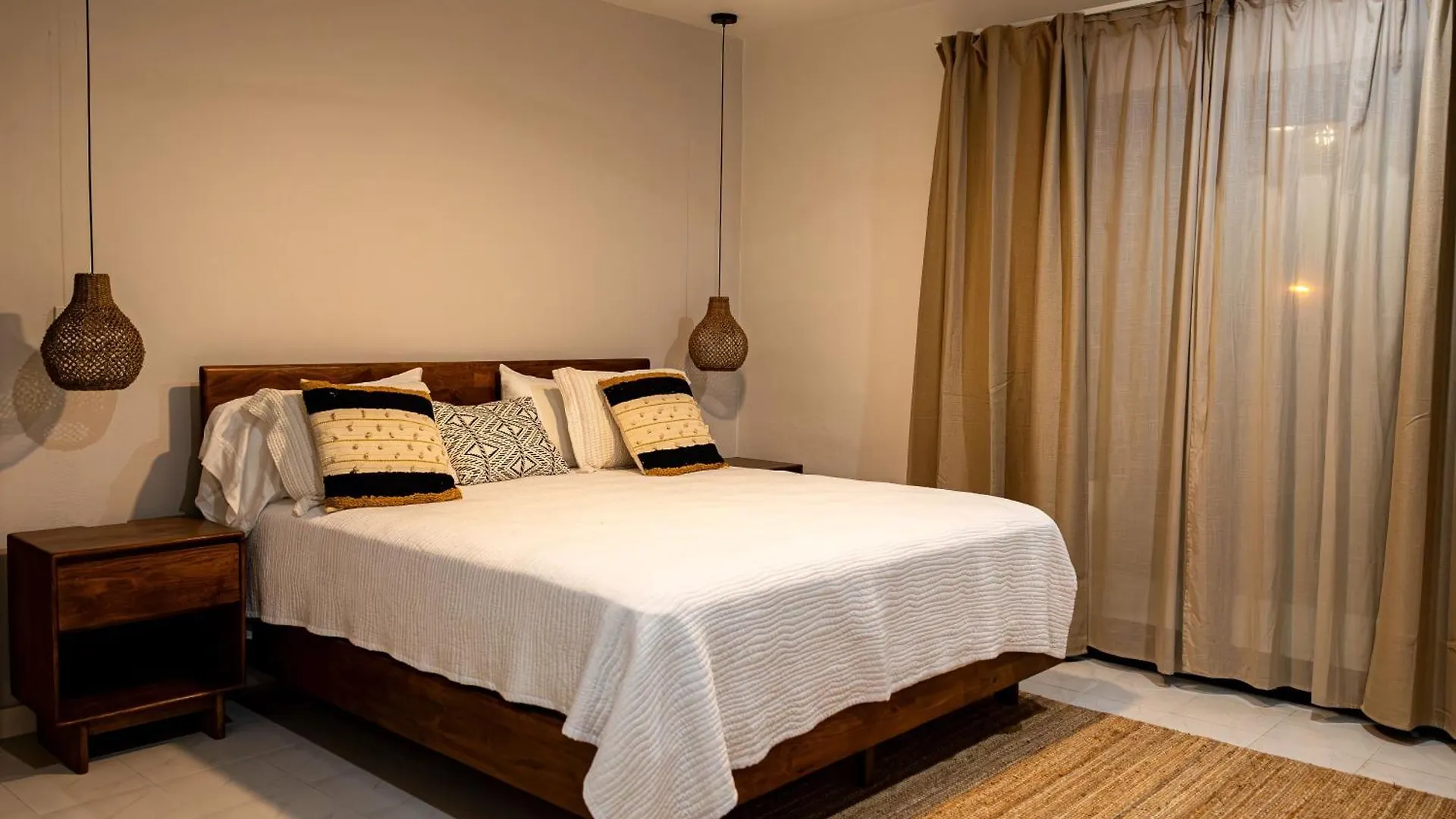 Ocean Park Beach Club - Property Takeover سان خوان بيت للعطل